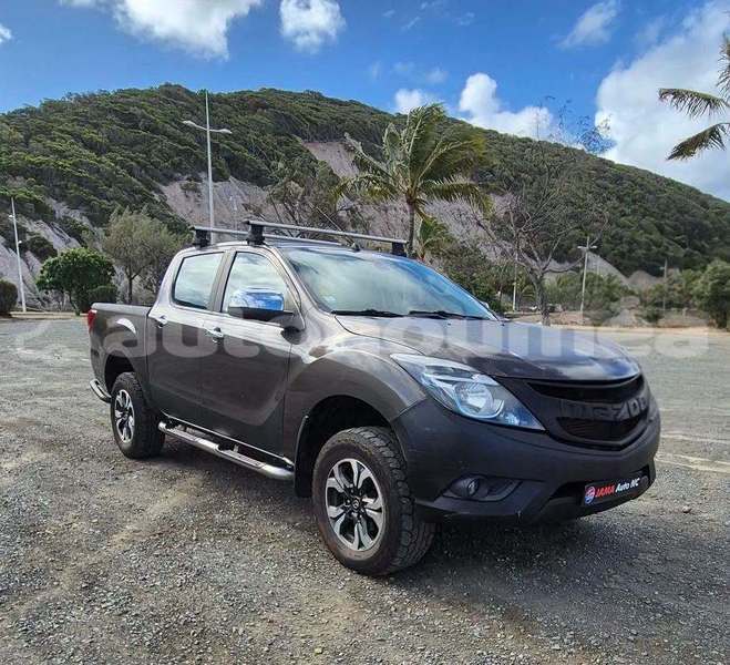 Big with watermark mazda bt50 sud noumea 5246