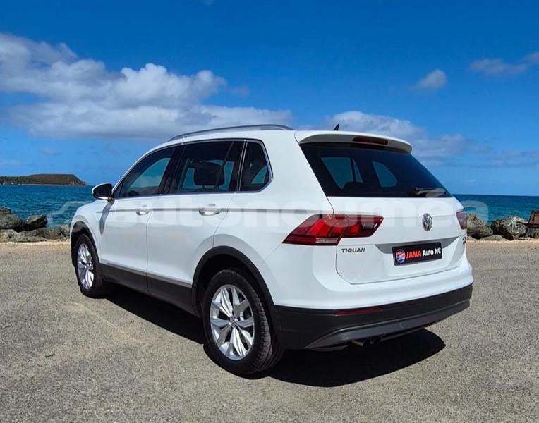 Big with watermark volkswagen tiguan sud noumea 5248