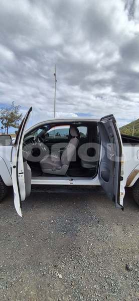 Big with watermark toyota tacoma sud noumea 5259