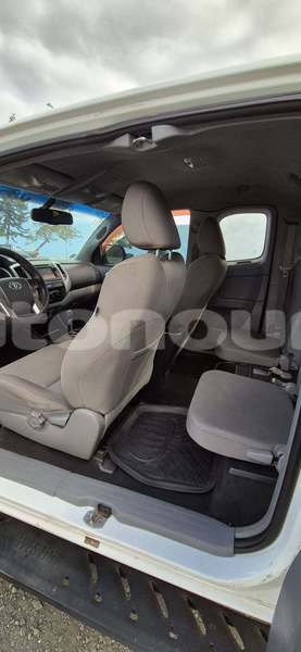 Big with watermark toyota tacoma sud noumea 5259