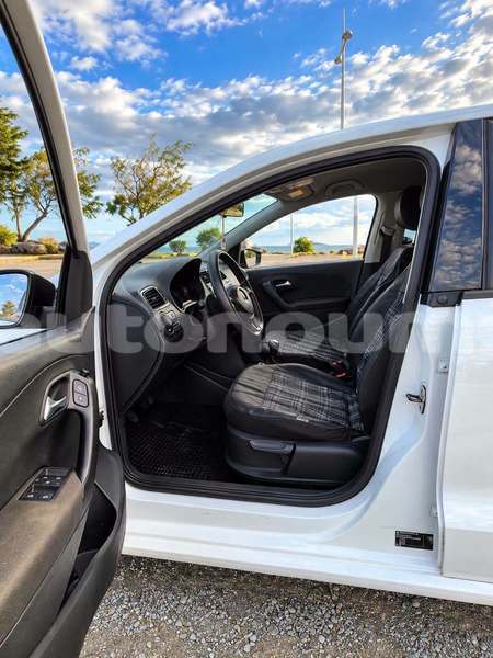 Big with watermark volkswagen polo sud noumea 5264