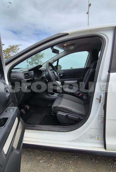 Big with watermark citroen c3 sud noumea 5267