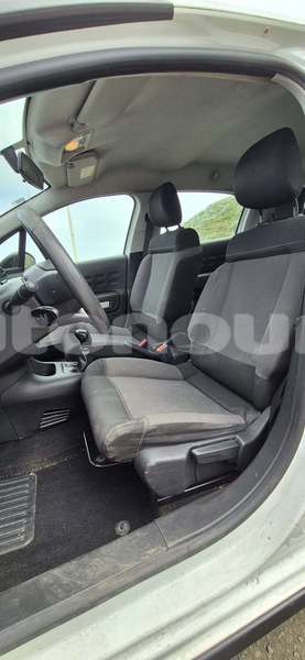 Big with watermark citroen c3 sud noumea 5267