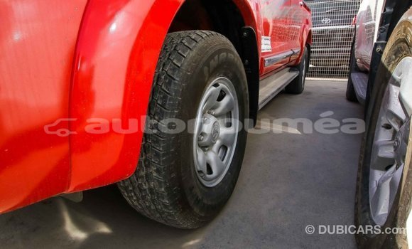 Acheter Import Voiture Toyota Hilux Rouge à Import - Dubai, Iles Acheter Import Voiture Toyota Hilux Rouge à Import - Dubai, Iles