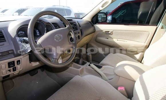 Acheter Import Voiture Toyota Fortuner Blanc à Import - Dubai, Iles Acheter Import Voiture Toyota Fortuner Blanc à Import - Dubai, Iles