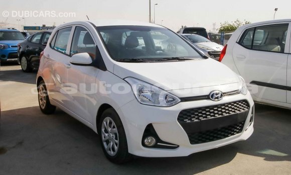 Buy Import Hyundai i10 White Car in Import - Dubai in Iles Buy Import Hyundai i10 White Car in Import - Dubai in Iles