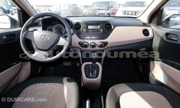 Buy Import Hyundai i10 White Car in Import - Dubai in Iles Buy Import Hyundai i10 White Car in Import - Dubai in Iles