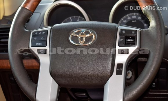 Acheter Import Voiture Toyota Prado Blanc à Import - Dubai, Iles Acheter Import Voiture Toyota Prado Blanc à Import - Dubai, Iles
