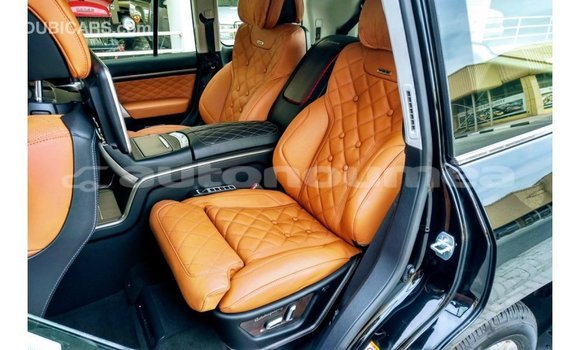 Acheter Import Voiture Toyota Land Cruiser Noir à Import - Dubai, Iles Acheter Import Voiture Toyota Land Cruiser Noir à Import - Dubai, Iles