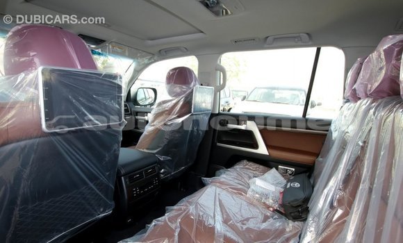 Acheter Import Voiture Toyota Land Cruiser Noir à Import - Dubai, Iles Acheter Import Voiture Toyota Land Cruiser Noir à Import - Dubai, Iles