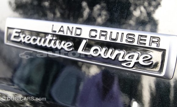 Acheter Import Voiture Toyota Land Cruiser Noir à Import - Dubai, Iles Acheter Import Voiture Toyota Land Cruiser Noir à Import - Dubai, Iles