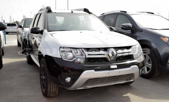 Acheter Import Voiture Renault Duster Noir à Import - Dubai, Iles Acheter Import Voiture Renault Duster Noir à Import - Dubai, Iles