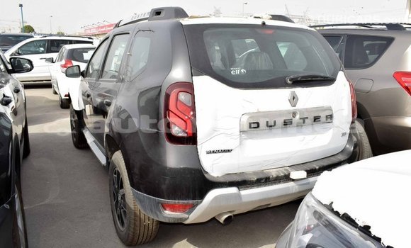 Acheter Import Voiture Renault Duster Noir à Import - Dubai, Iles Acheter Import Voiture Renault Duster Noir à Import - Dubai, Iles