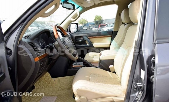Acheter Import Voiture Toyota Land Cruiser Autre à Import - Dubai, Iles Acheter Import Voiture Toyota Land Cruiser Autre à Import - Dubai, Iles