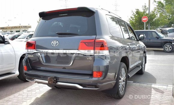 Acheter Import Voiture Toyota Land Cruiser Autre à Import - Dubai, Iles Acheter Import Voiture Toyota Land Cruiser Autre à Import - Dubai, Iles