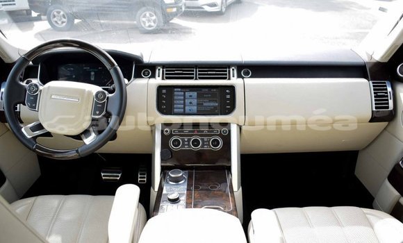 Acheter Import Voiture Land Rover Range Rover Blanc à Import - Dubai, Iles Acheter Import Voiture Land Rover Range Rover Blanc à Import - Dubai, Iles