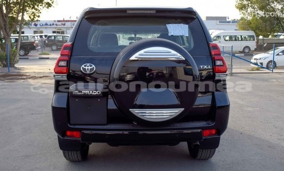 Acheter Import Voiture Toyota Prado Noir à Import - Dubai, Iles Acheter Import Voiture Toyota Prado Noir à Import - Dubai, Iles