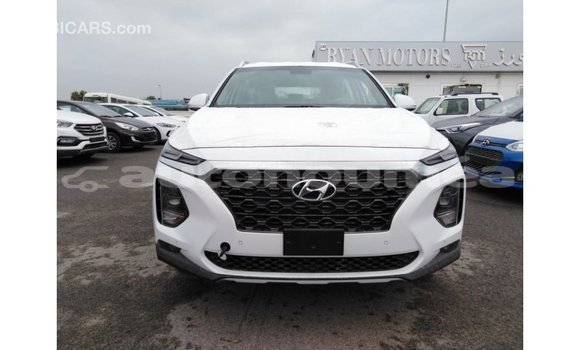 Buy Import Hyundai Santa Fe White Car in Import - Dubai in Iles Buy Import Hyundai Santa Fe White Car in Import - Dubai in Iles