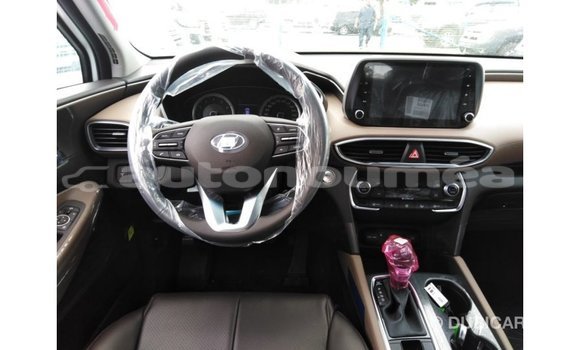 Buy Import Hyundai Santa Fe White Car in Import - Dubai in Iles Buy Import Hyundai Santa Fe White Car in Import - Dubai in Iles