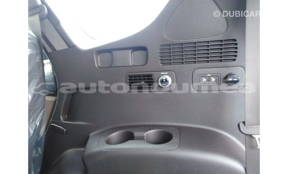 Buy Import Hyundai Santa Fe White Car in Import - Dubai in Iles Buy Import Hyundai Santa Fe White Car in Import - Dubai in Iles