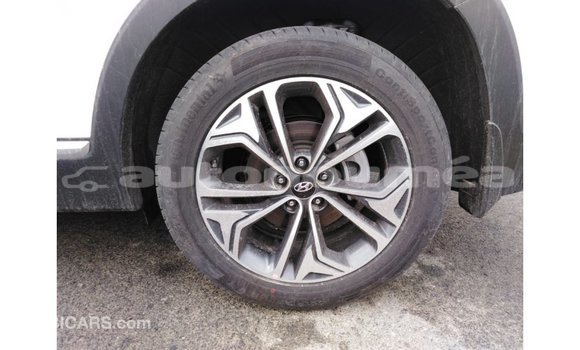 Buy Import Hyundai Santa Fe White Car in Import - Dubai in Iles Buy Import Hyundai Santa Fe White Car in Import - Dubai in Iles