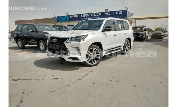 Acheter Import Voiture Lexus LX Blanc à Import - Dubai, Iles Acheter Import Voiture Lexus LX Blanc à Import - Dubai, Iles