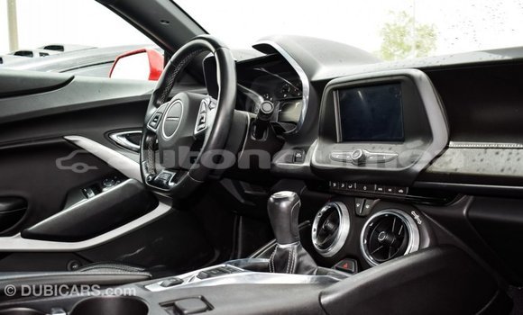 Acheter Import Voiture Chevrolet Camaro Rouge à Import - Dubai, Iles Acheter Import Voiture Chevrolet Camaro Rouge à Import - Dubai, Iles