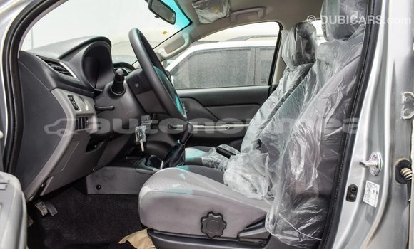 Acheter Import Voiture Mitsubishi L200 Autre à Import - Dubai, Iles Acheter Import Voiture Mitsubishi L200 Autre à Import - Dubai, Iles