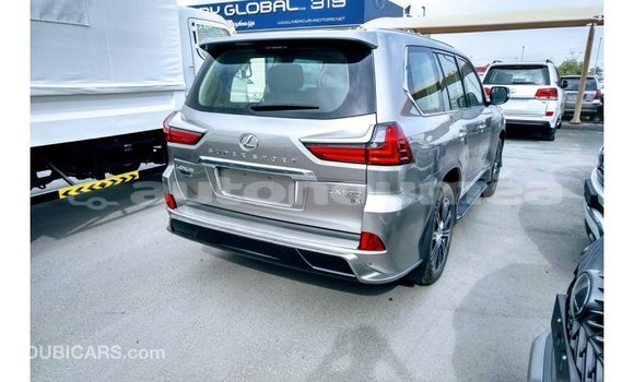 Acheter Import Voiture Lexus LX Autre à Import - Dubai, Iles Acheter Import Voiture Lexus LX Autre à Import - Dubai, Iles