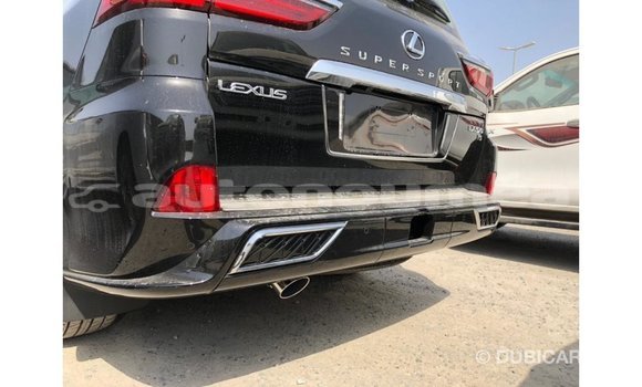 Acheter Import Voiture Lexus LX Noir à Import - Dubai, Iles Acheter Import Voiture Lexus LX Noir à Import - Dubai, Iles