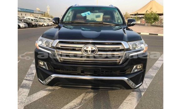 Acheter Import Voiture Toyota Land Cruiser Noir à Import - Dubai, Iles Acheter Import Voiture Toyota Land Cruiser Noir à Import - Dubai, Iles