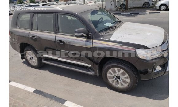 Acheter Import Voiture Toyota Land Cruiser Noir à Import - Dubai, Iles Acheter Import Voiture Toyota Land Cruiser Noir à Import - Dubai, Iles