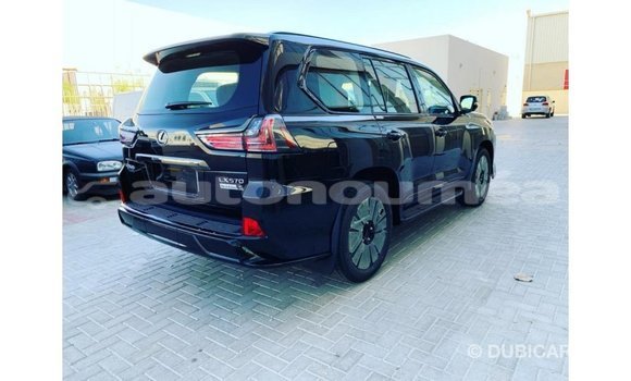 Acheter Import Voiture Lexus LX Noir à Import - Dubai, Iles Acheter Import Voiture Lexus LX Noir à Import - Dubai, Iles