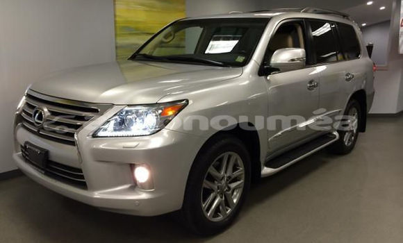 Buy Used Lexus LX 570 Beige Car in Houailu in Nord Buy Used Lexus LX 570 Beige Car in Houailu in Nord