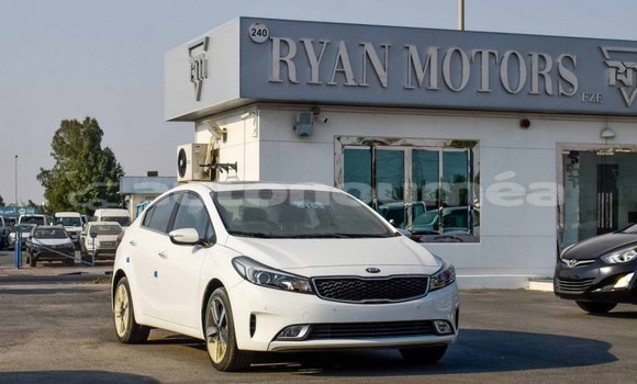 Buy Import Kia Cerato White Car in Import - Dubai in Iles Buy Import Kia Cerato White Car in Import - Dubai in Iles