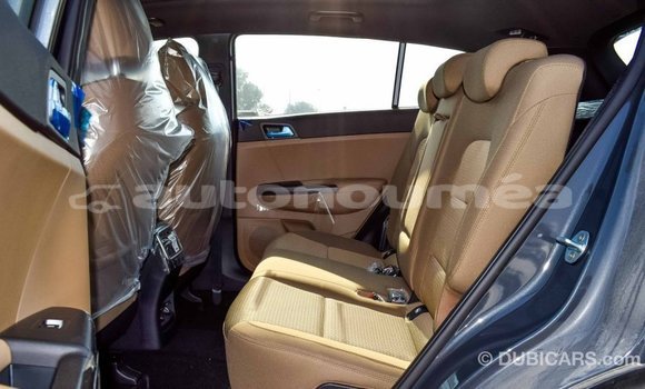 Buy Import Kia Sportage Other Car in Import - Dubai in Iles Buy Import Kia Sportage Other Car in Import - Dubai in Iles