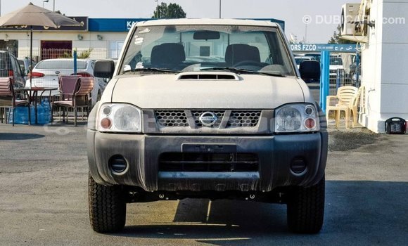 Buy Import Nissan NP 300 White Car in Import - Dubai in Iles Buy Import Nissan NP 300 White Car in Import - Dubai in Iles