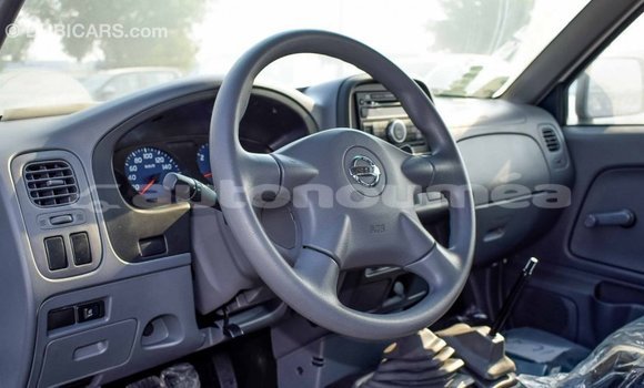 Buy Import Nissan NP 300 White Car in Import - Dubai in Iles Buy Import Nissan NP 300 White Car in Import - Dubai in Iles