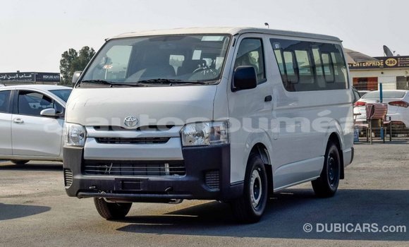 Buy Import Toyota Hiace White Car in Import - Dubai in Iles Buy Import Toyota Hiace White Car in Import - Dubai in Iles