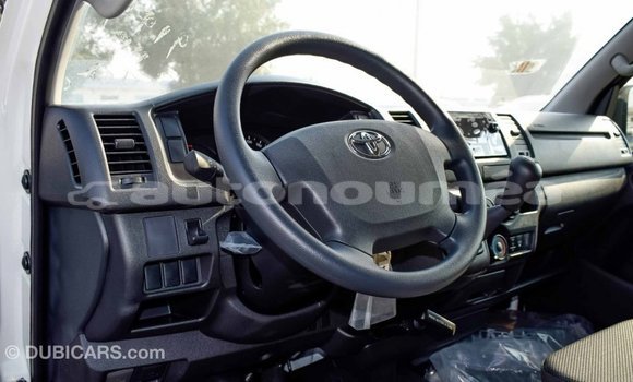 Buy Import Toyota Hiace White Car in Import - Dubai in Iles Buy Import Toyota Hiace White Car in Import - Dubai in Iles