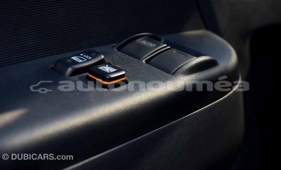 Buy Import Toyota Hiace White Car in Import - Dubai in Iles Buy Import Toyota Hiace White Car in Import - Dubai in Iles