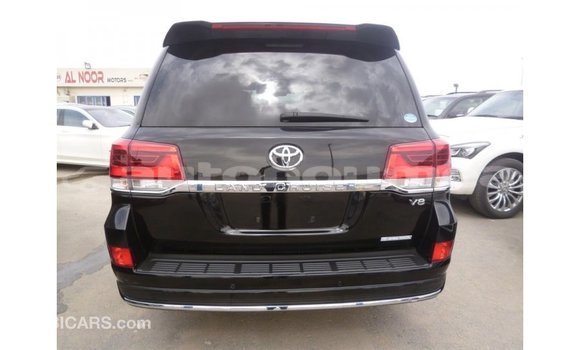 Acheter Import Voiture Toyota Land Cruiser Noir à Import - Dubai, Iles Acheter Import Voiture Toyota Land Cruiser Noir à Import - Dubai, Iles