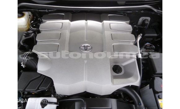 Acheter Import Voiture Toyota Land Cruiser Noir à Import - Dubai, Iles Acheter Import Voiture Toyota Land Cruiser Noir à Import - Dubai, Iles