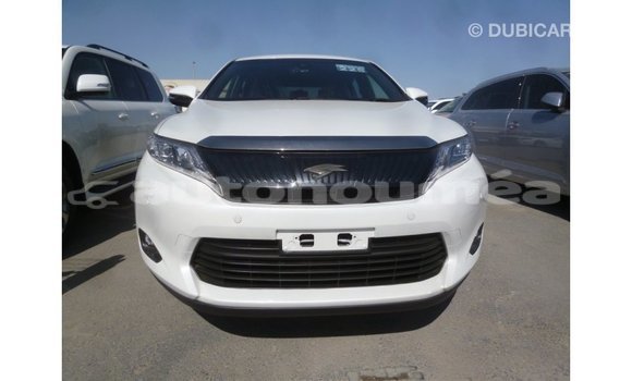 Acheter Import Voiture Toyota Harrier Blanc à Import - Dubai, Iles Acheter Import Voiture Toyota Harrier Blanc à Import - Dubai, Iles