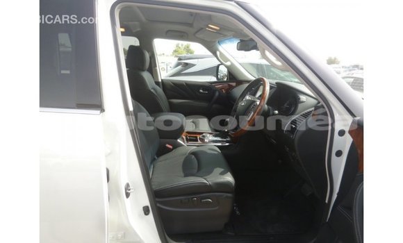 Buy Import Infiniti Q White Car in Import - Dubai in Iles Buy Import Infiniti Q White Car in Import - Dubai in Iles