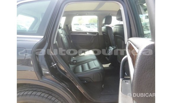 Acheter Import Voiture Volkswagen Touareg Noir à Import - Dubai, Iles Acheter Import Voiture Volkswagen Touareg Noir à Import - Dubai, Iles