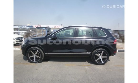 Acheter Import Voiture Volkswagen Touareg Noir à Import - Dubai, Iles Acheter Import Voiture Volkswagen Touareg Noir à Import - Dubai, Iles