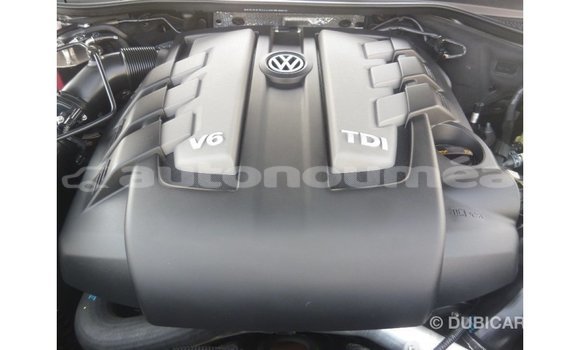 Acheter Import Voiture Volkswagen Touareg Noir à Import - Dubai, Iles Acheter Import Voiture Volkswagen Touareg Noir à Import - Dubai, Iles