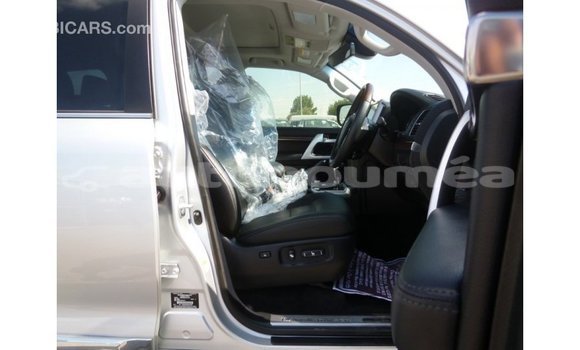 Acheter Import Voiture Toyota Land Cruiser Autre à Import - Dubai, Iles Acheter Import Voiture Toyota Land Cruiser Autre à Import - Dubai, Iles