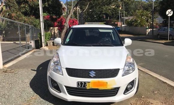 Buy Used Suzuki Swift White Car in Noumea in Sud